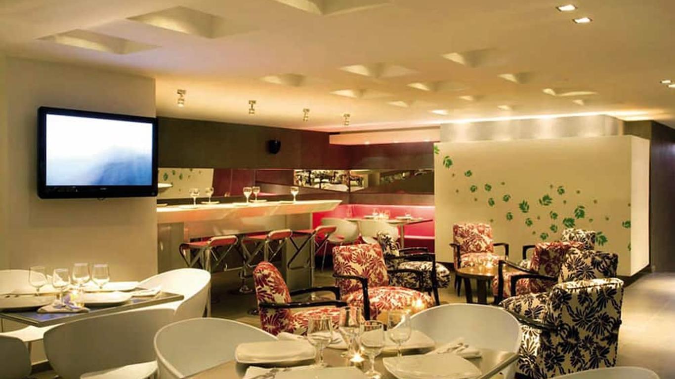 โรงแรมซานซิโมน เปเรย์รา บาย โซราทามา