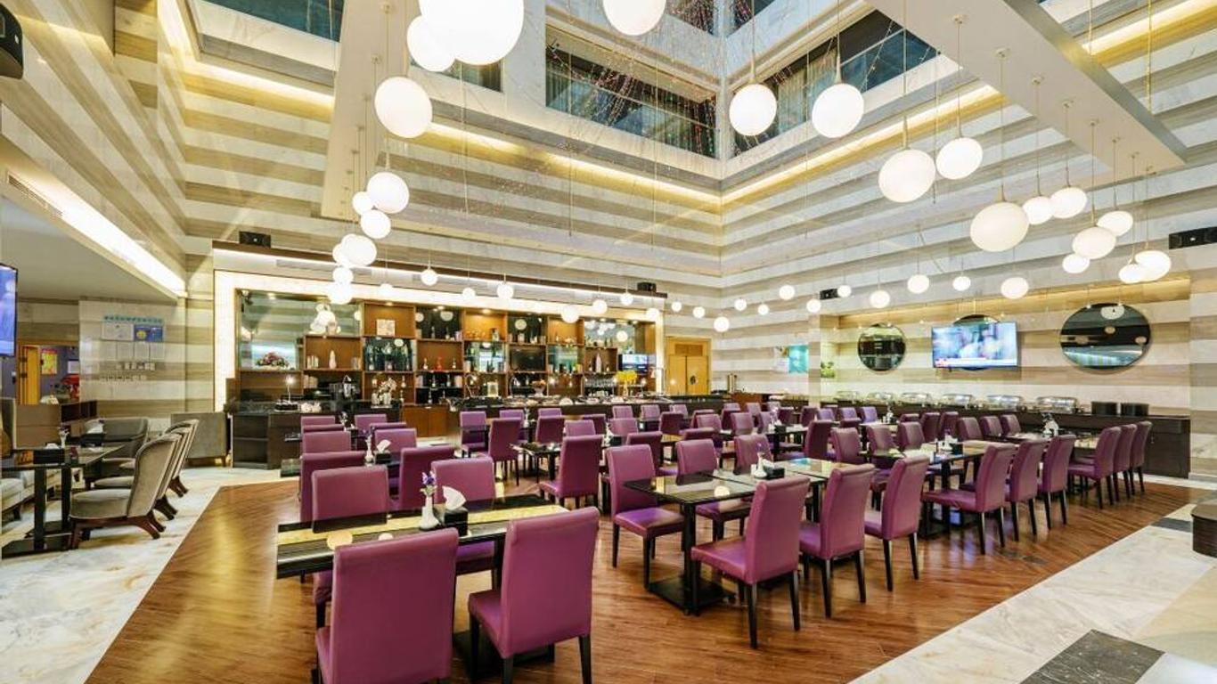 โรงแรมเดอะบัวฮิเนีย