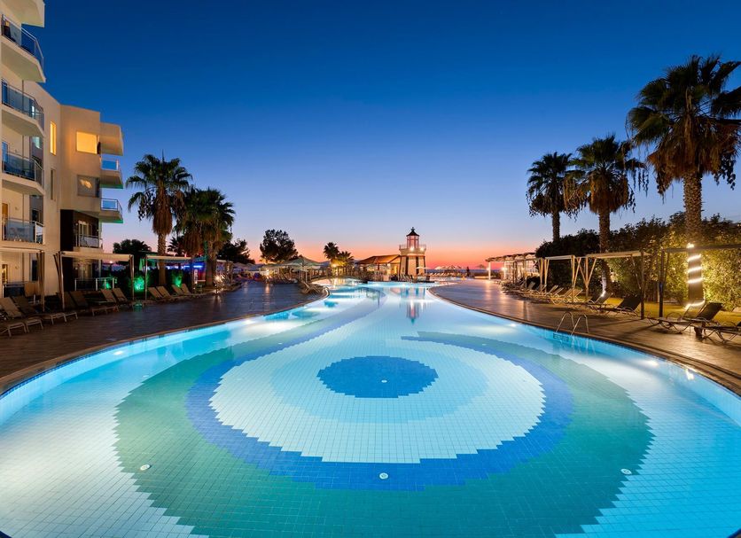 สระว่ายน้ำ รูปภาพ