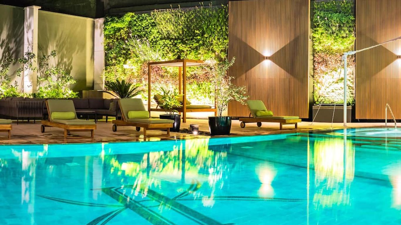อาดริอาทิกา โรงแรมและเรซิเดนซ์