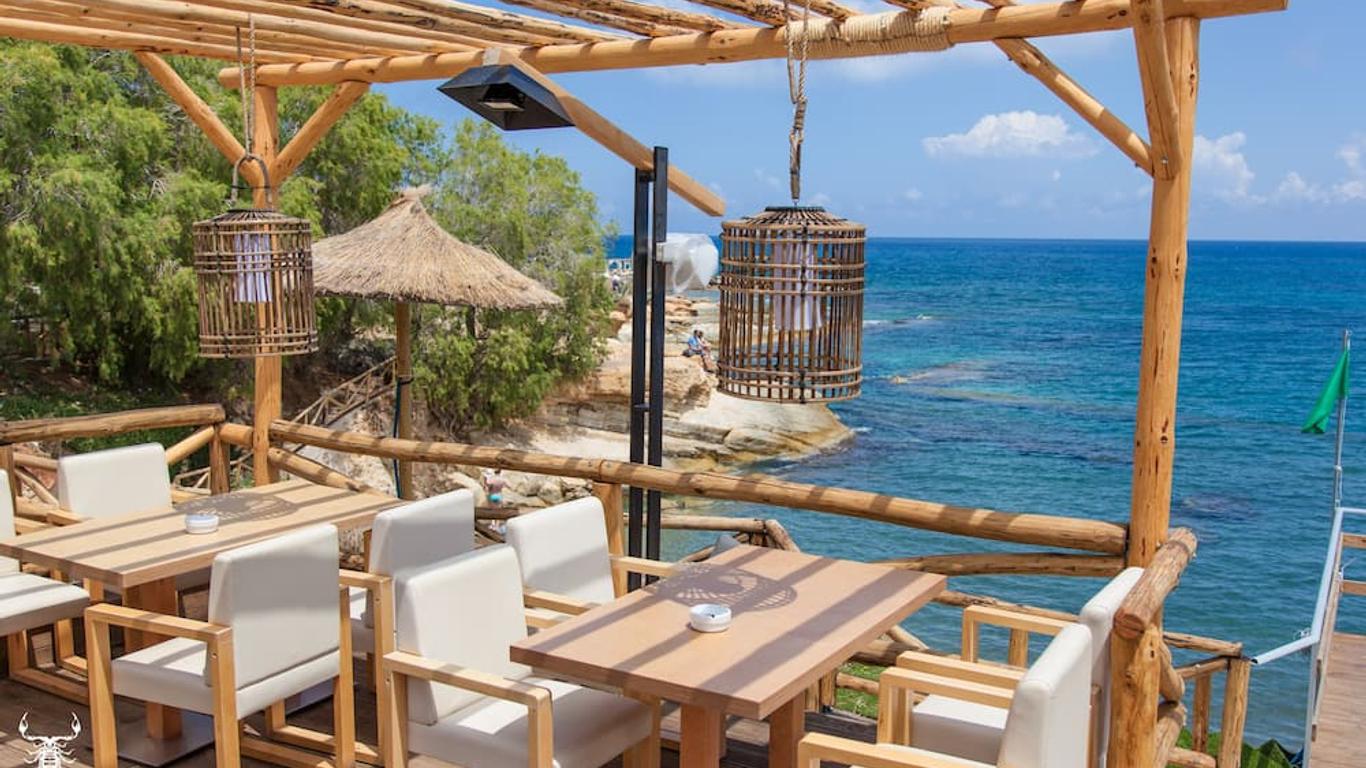 โรงแรม Elmi Suites Beach -
