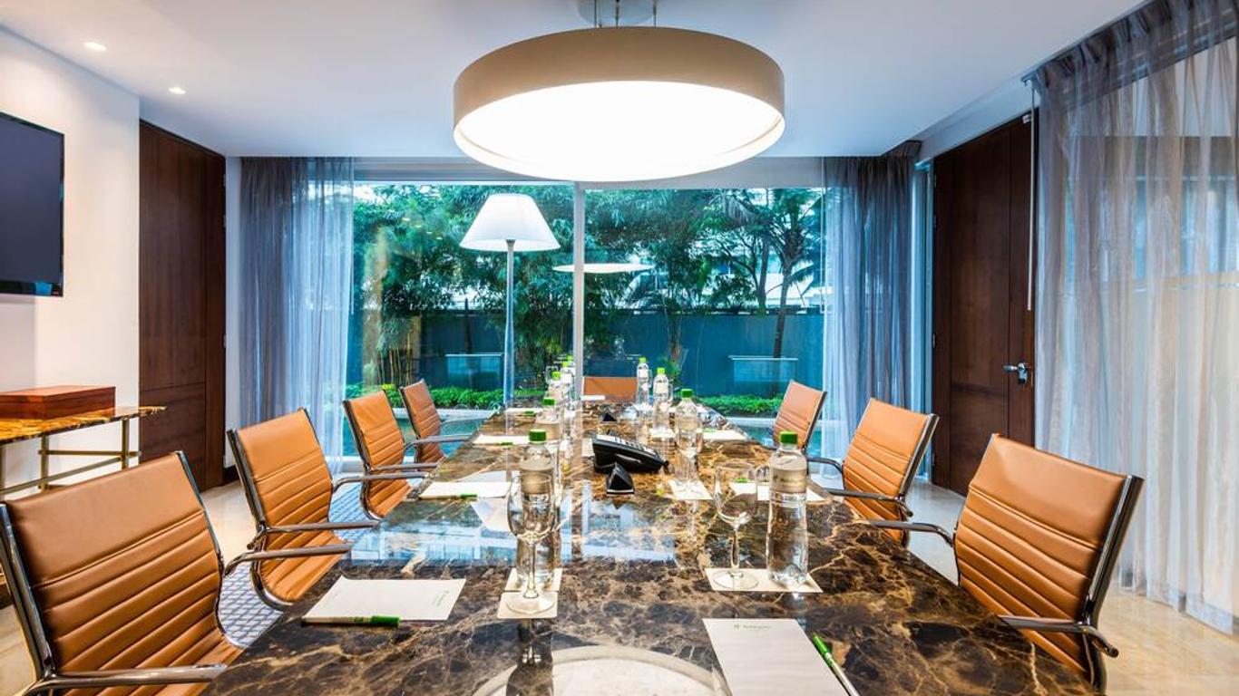 โรงแรม ฮอลิเดย์ อินน์ คาร์ตาเฮนา มอร์รอส บาย IHG