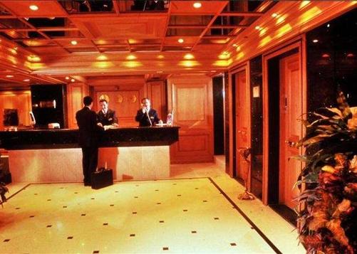 Grand Hotel Beirut - Beirut - Front desk