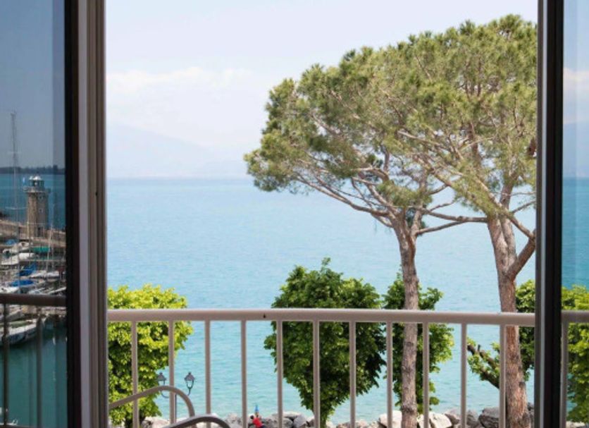 ระเบียง รูปภาพ