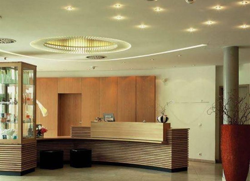 แผนกต้อนรับส่วนหน้า รูปภาพ