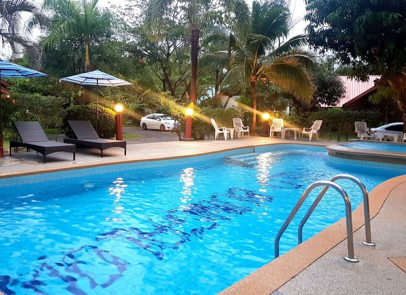 สระว่ายน้ำ รูปภาพ