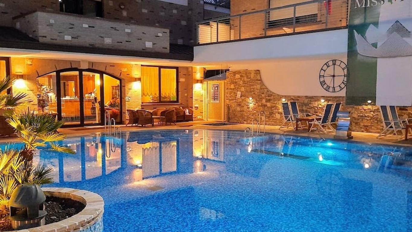 โรงแรมและเวลเนส ฟราอิปีนี