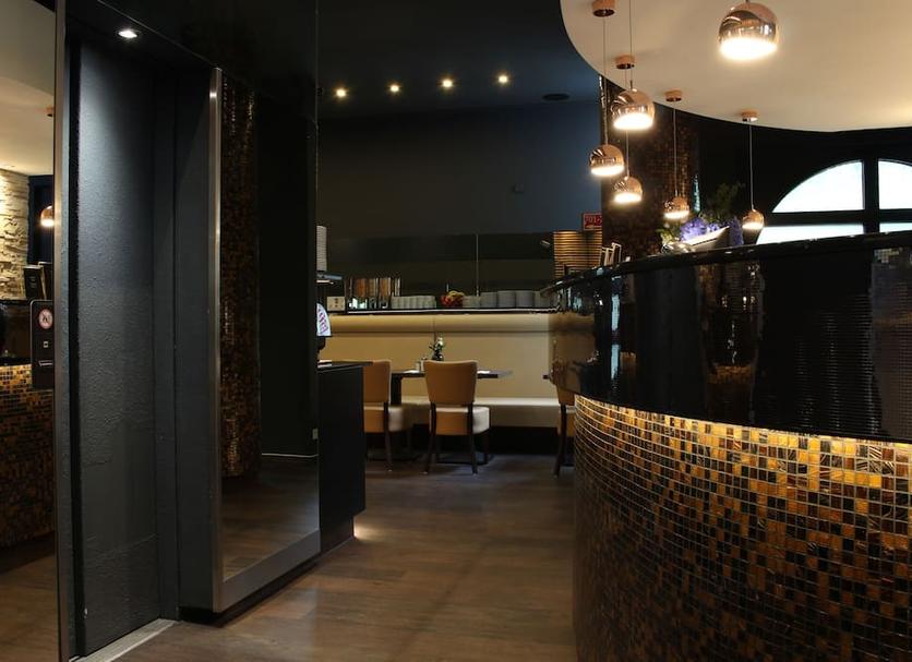 แผนกต้อนรับส่วนหน้า รูปภาพ