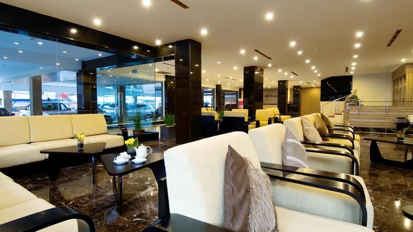 โรงแรมโอโย 1729 ไอไชน์