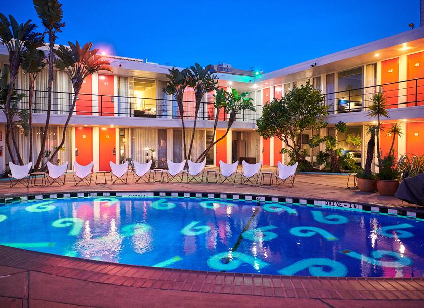 สระว่ายน้ำ รูปภาพ