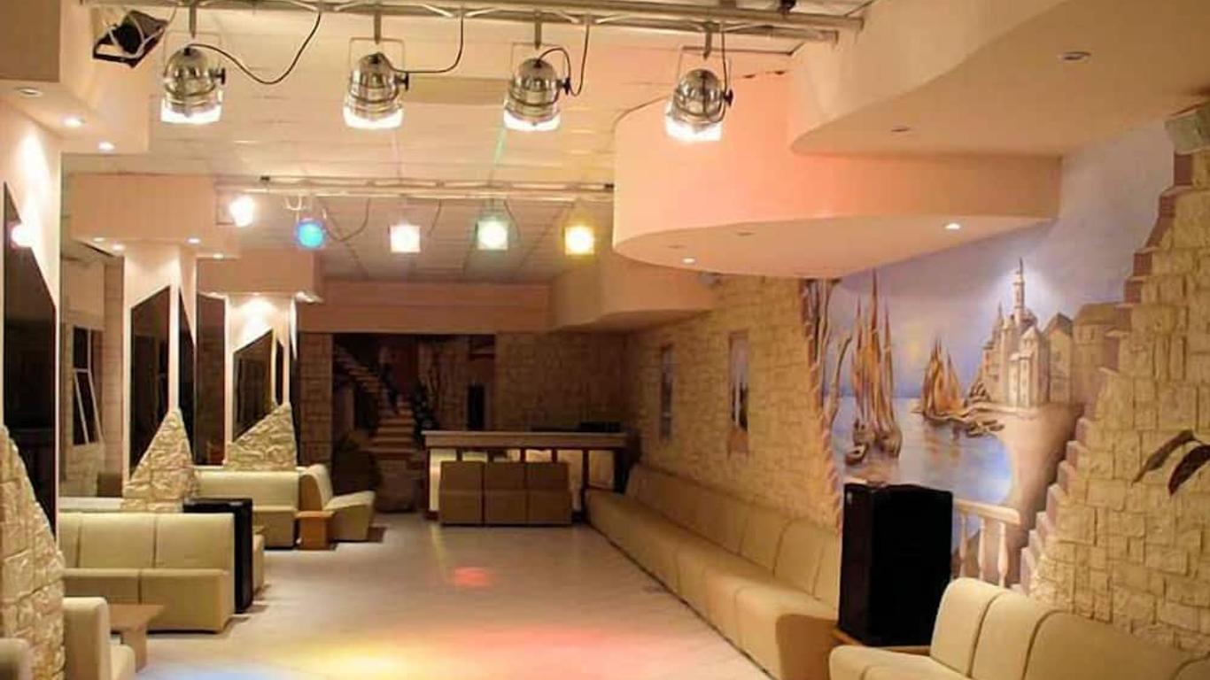 โรงแรมพาเลซ