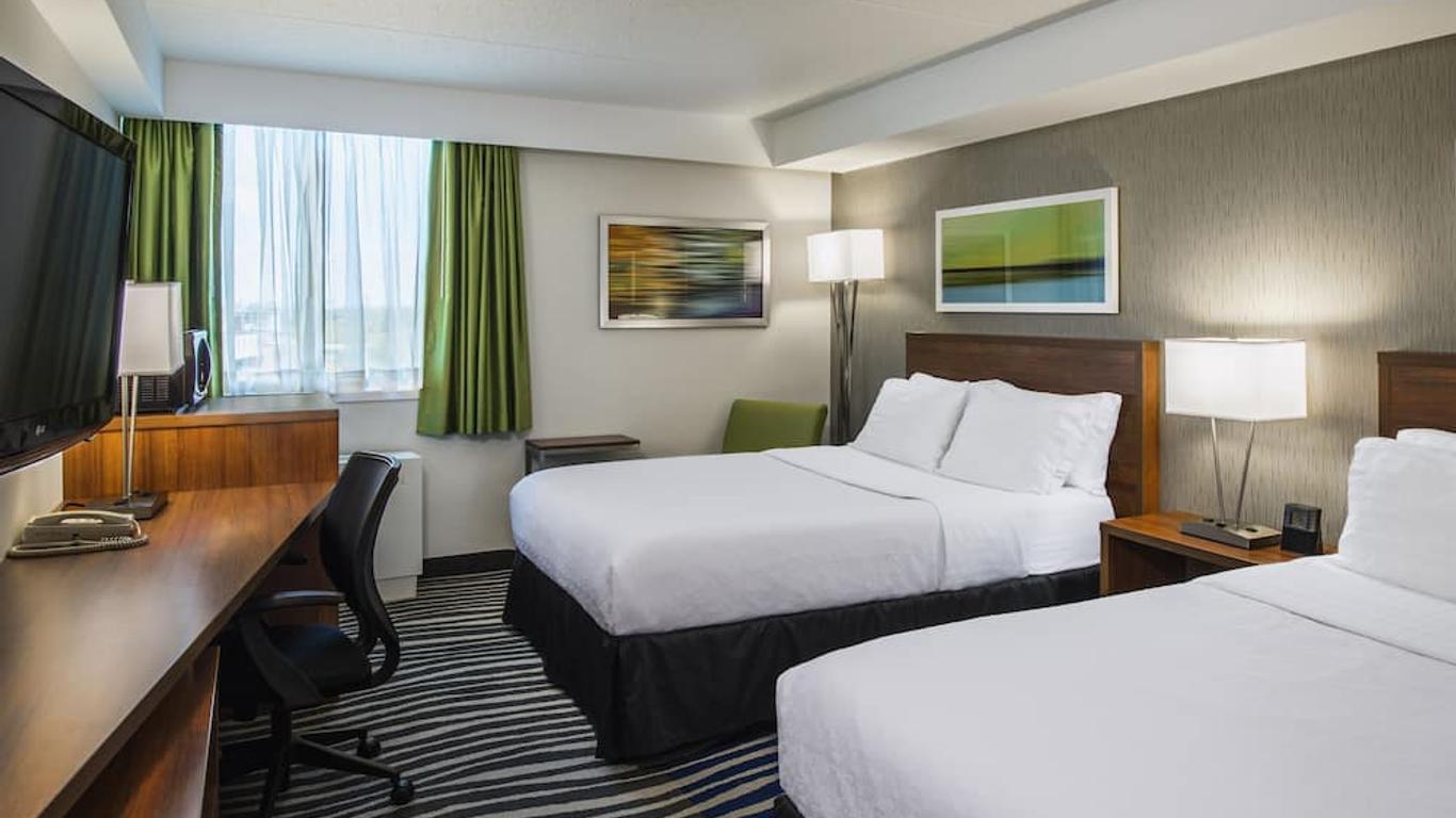 โรงแรม ฮอลิเดย์ อินน์ วินนิเพก-แอร์พอร์ต เวสต์ บาย IHG