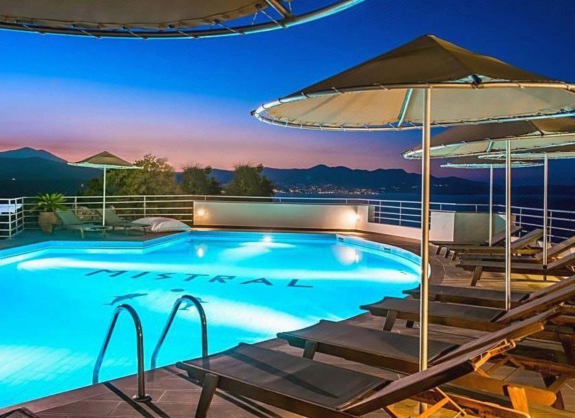 สระว่ายน้ำ รูปภาพ