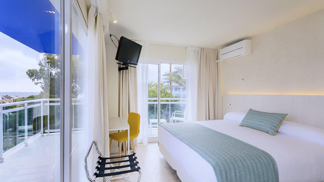 โรงแรม Palmasol Puerto Marina