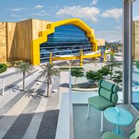 The WB Abu Dhabi, คอเล็กชั่นคูริโอโดย Hilton