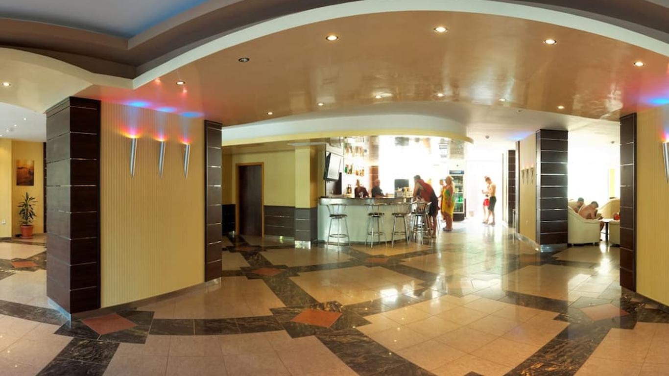 โรงแรมรอยัล