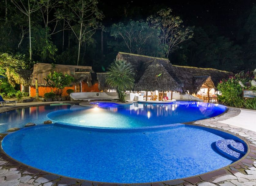 สระว่ายน้ำ รูปภาพ