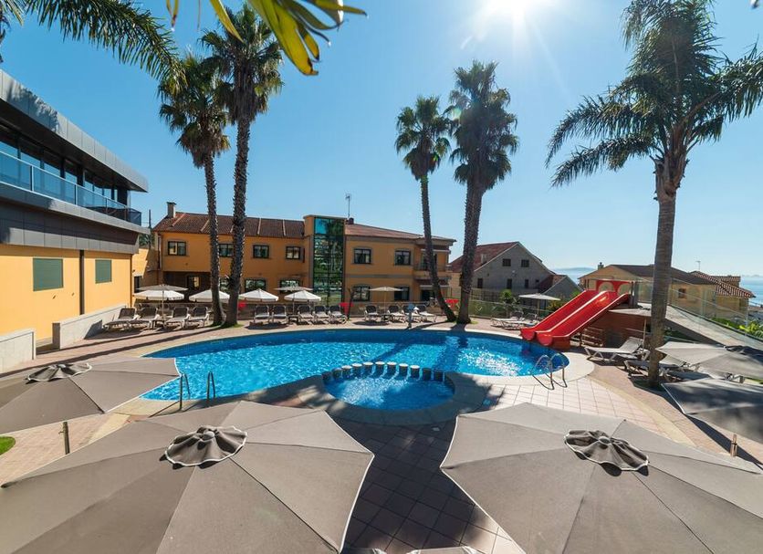 สระว่ายน้ำ รูปภาพ