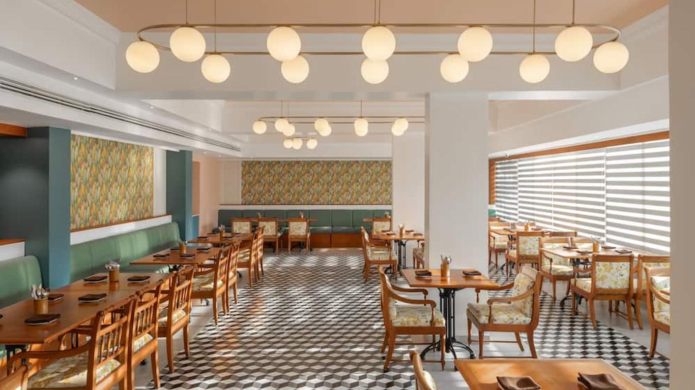 Avenue Regent Hotel Cochin