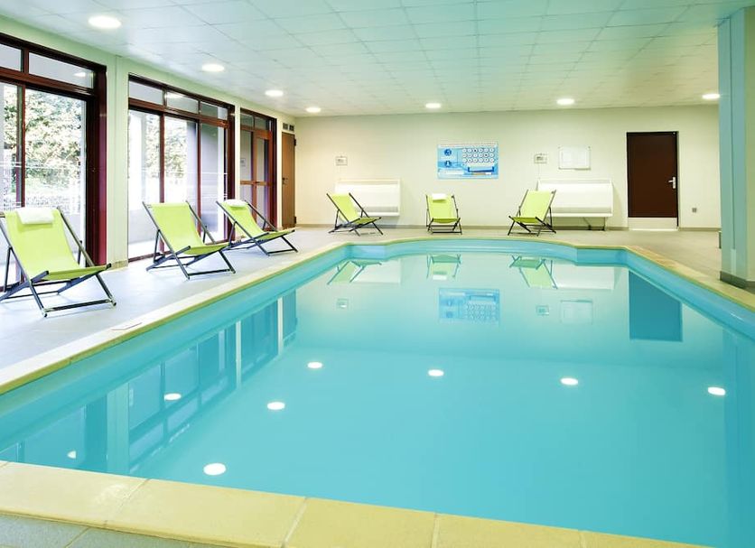 สระว่ายน้ำ รูปภาพ