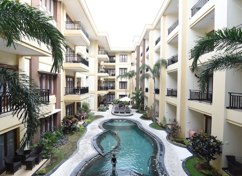 สระว่ายน้ำ รูปภาพ