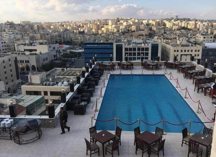 สระว่ายน้ำ รูปภาพ