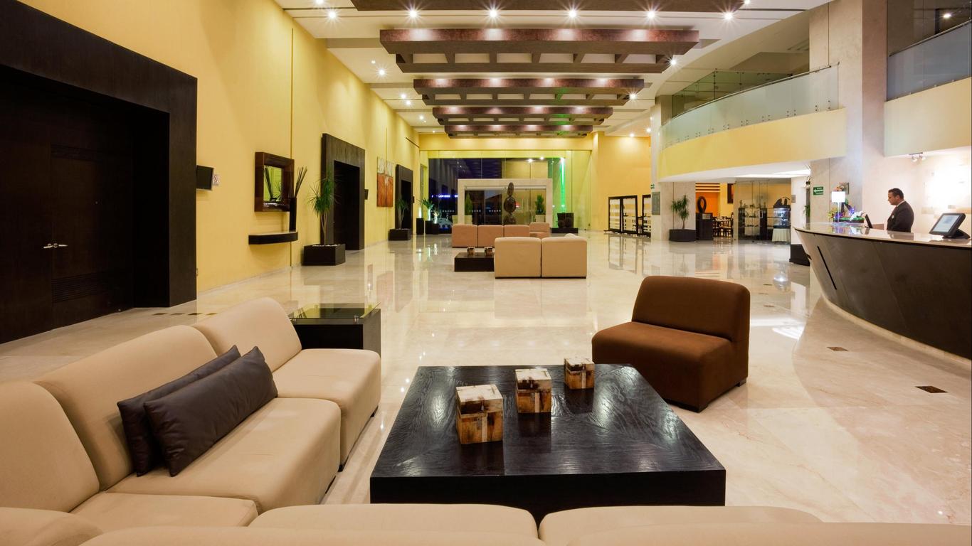 โรงแรมฮอลิเดย์ อินน์ Puebla Finsa บาย IHG
