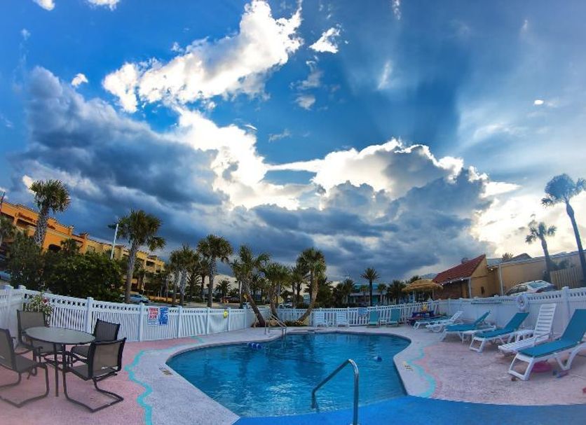 สระว่ายน้ำ รูปภาพ