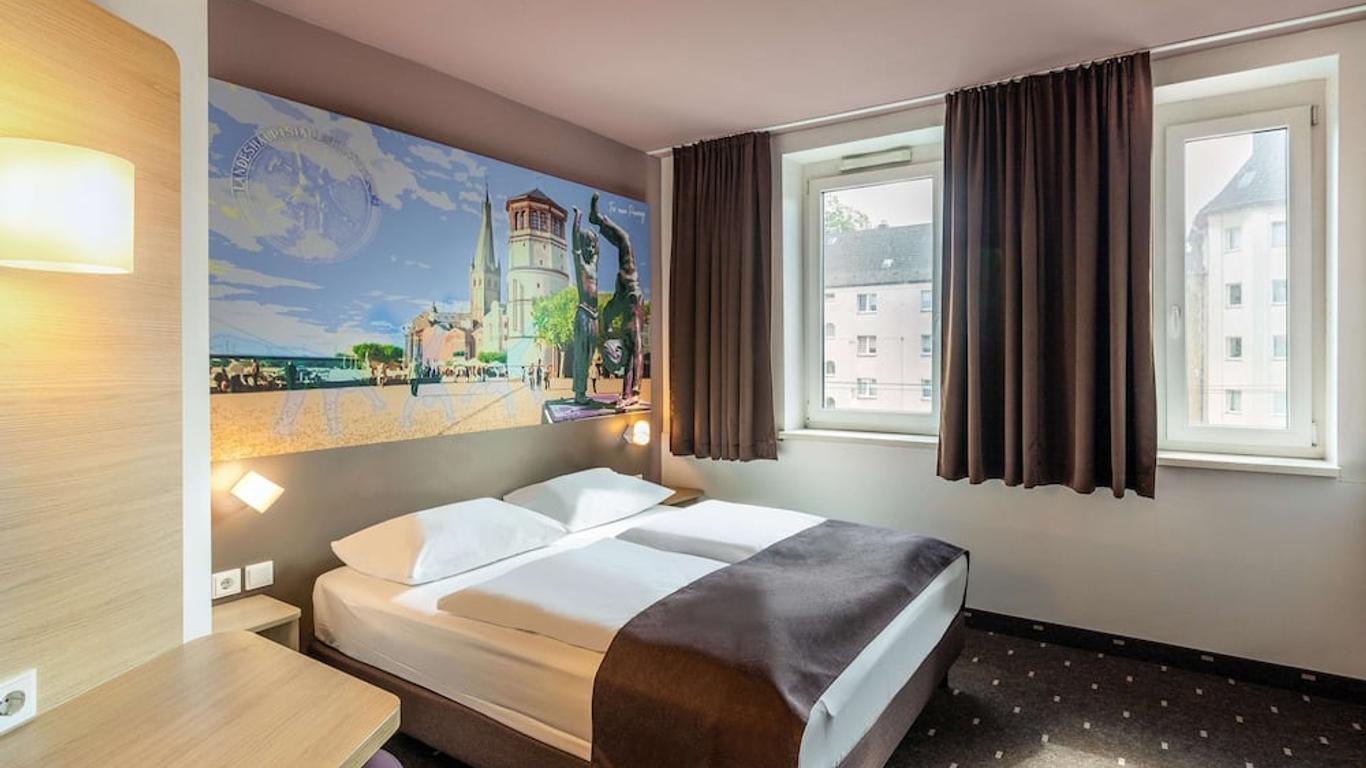 โรงแรม B&B ดุสเซลดอร์ฟ-มิตเท