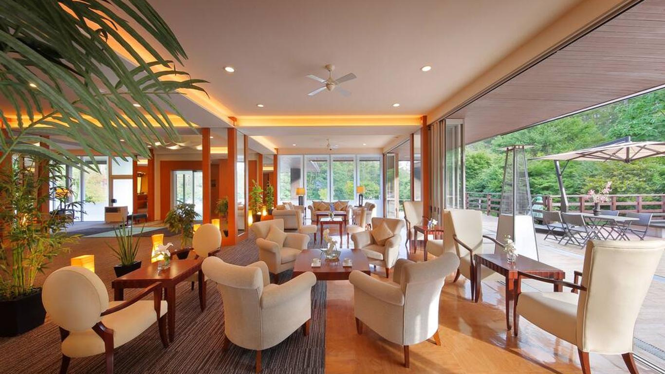 โรงแรมริว รีสอร์ท แอนด์ สปา