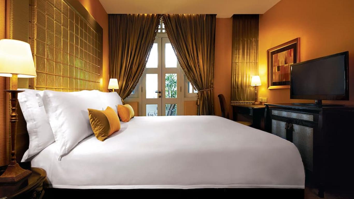 โรงแรมเดอะสการ์เล็ต (SG Clean (สิงคโปร์))