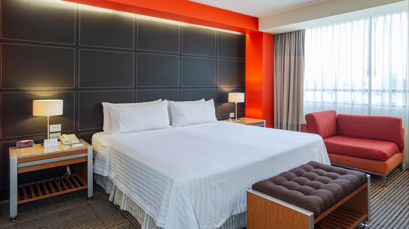 โรงแรม ฮอลิเดย์อินน์ เม็กซิโกซิตี้ - พลาซายูนิเวอร์ซิดัด บาย IHG