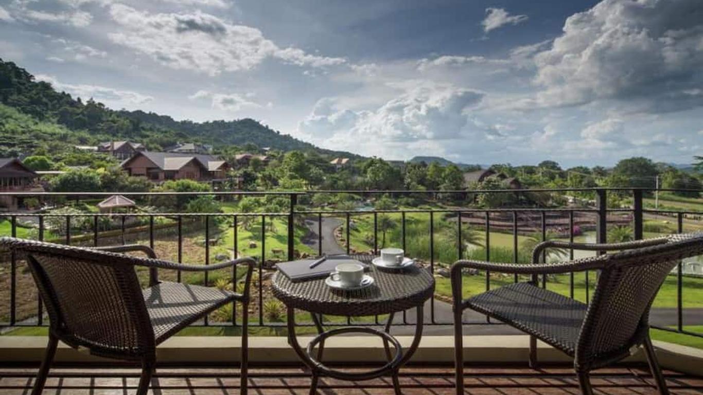 ภัทราวนา รีสอร์ท เขาใหญ่