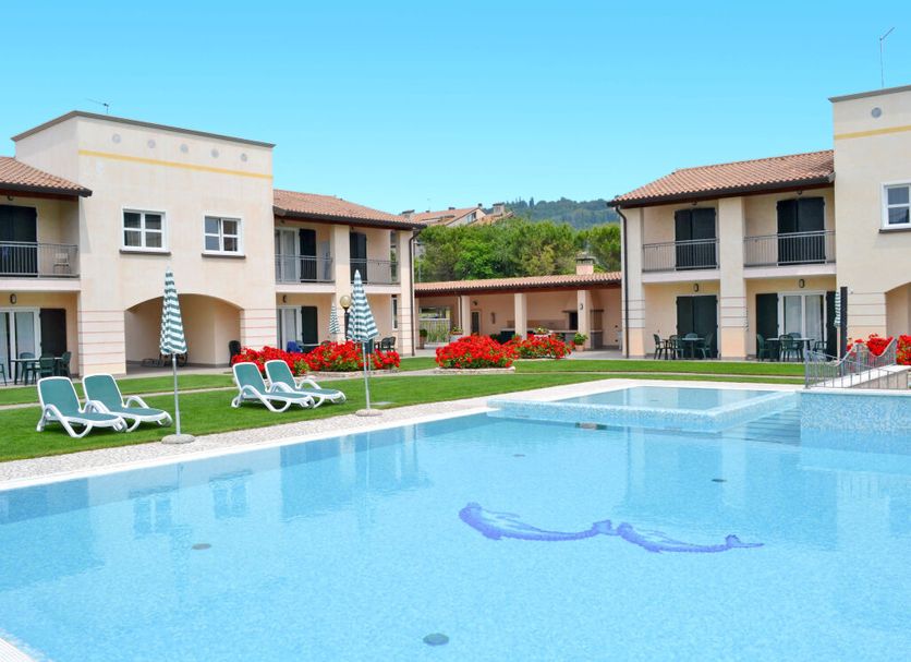 สระว่ายน้ำ รูปภาพ