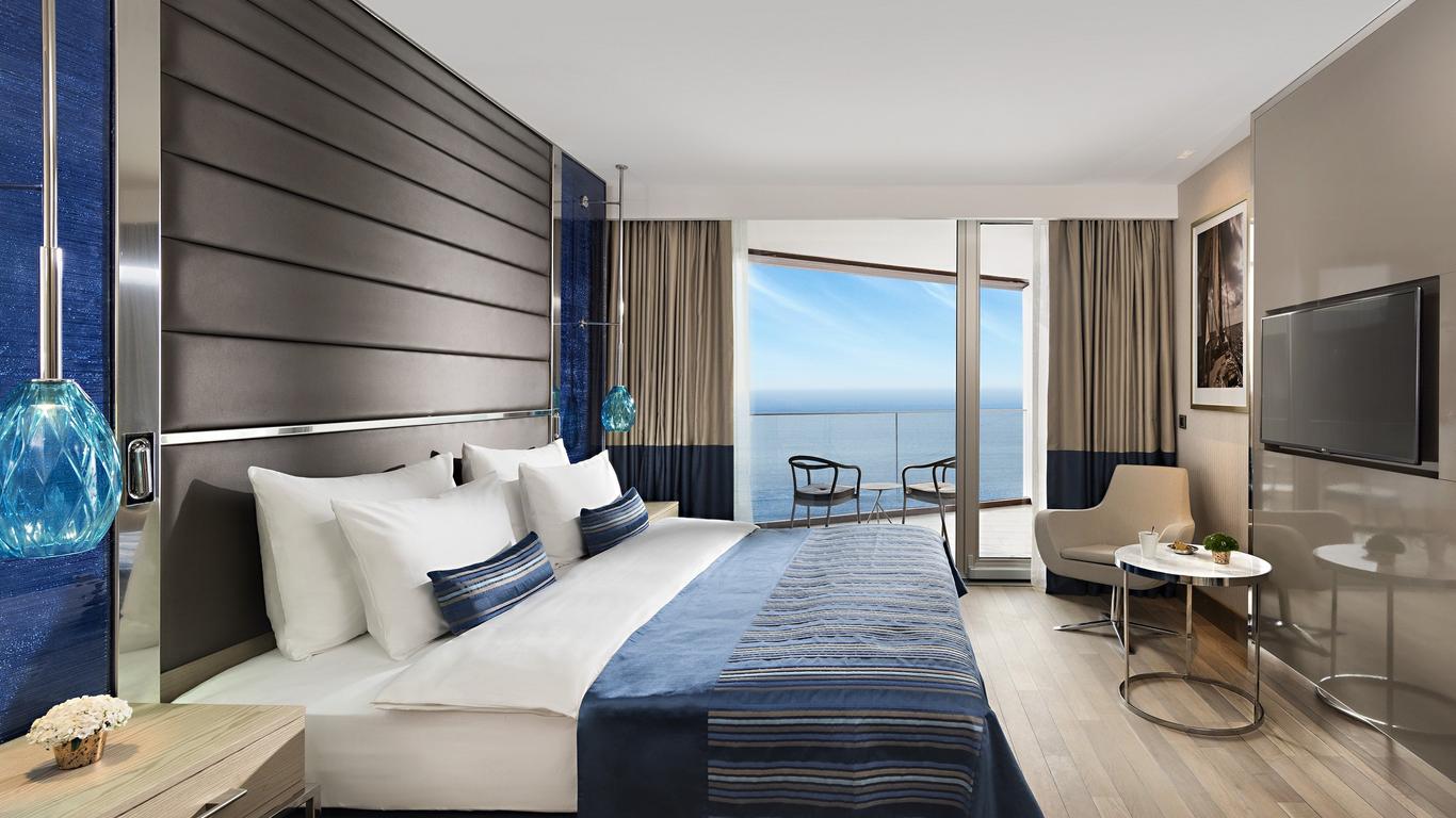 โรงแรม คราวน์ พลาซ่า อิสตันบูล ฟลอเรีย บาย IHG