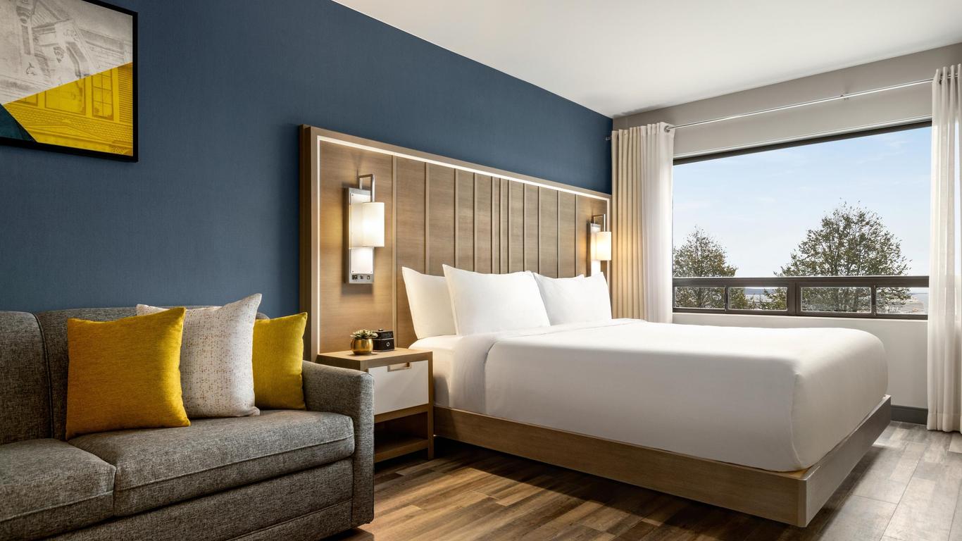 โรงแรม คราวน์พลาซ่า เซนต์จอห์น ฮาร์เบอร์วิว บาย IHG