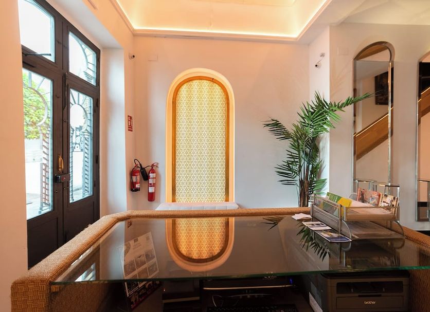 แผนกต้อนรับส่วนหน้า รูปภาพ