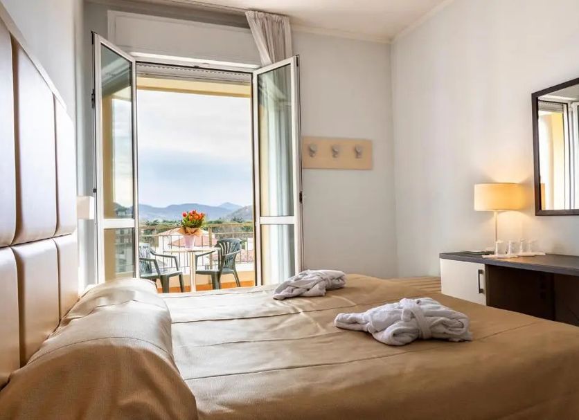 อื่น ๆ รูปภาพ