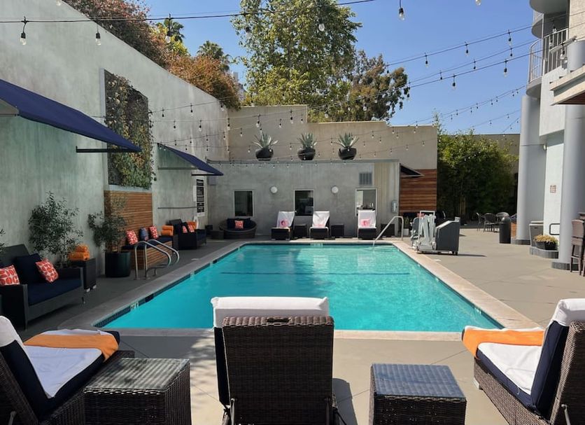 สระว่ายน้ำ รูปภาพ