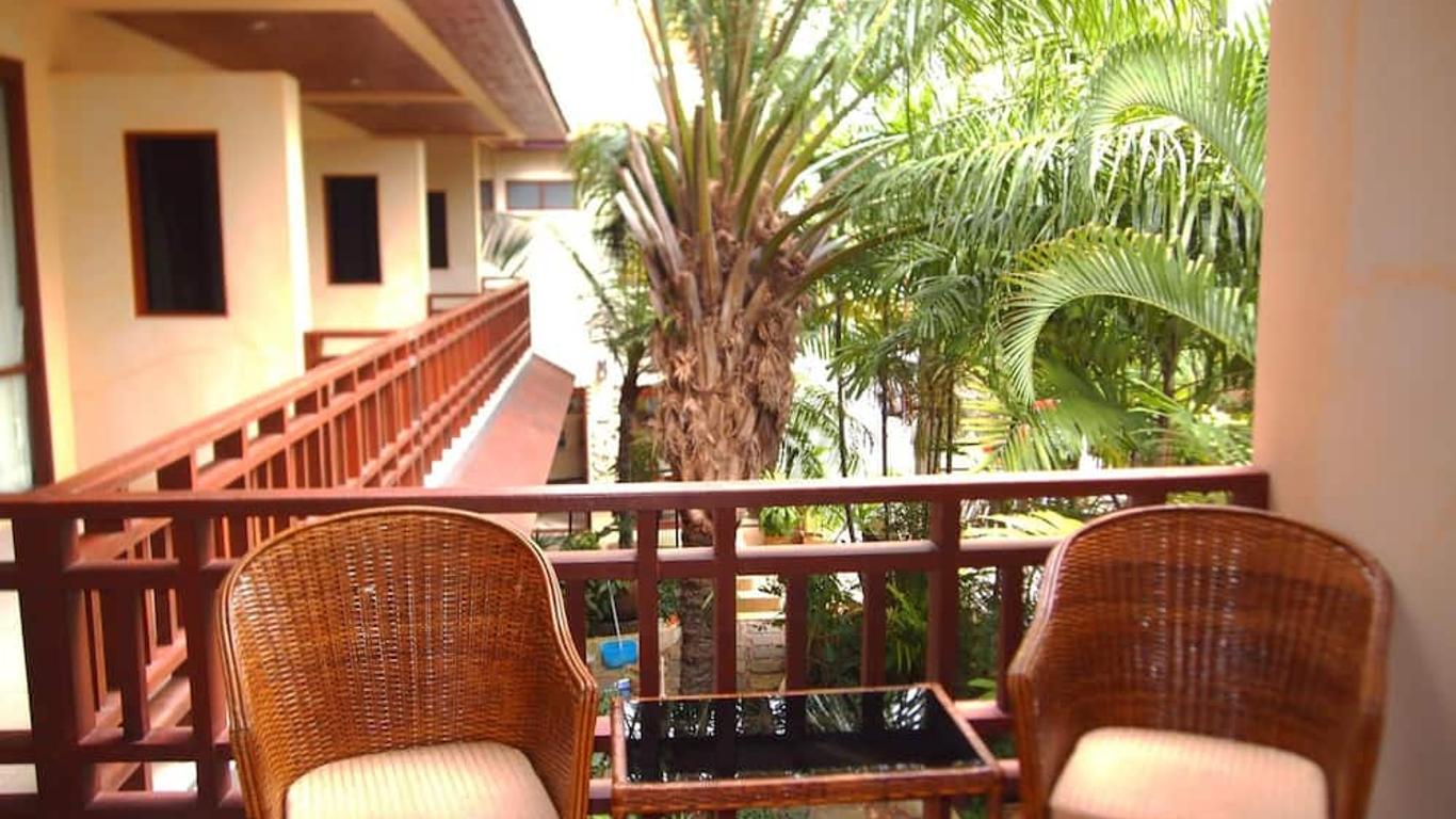 โรงแรมซัมเมอร์อินน์