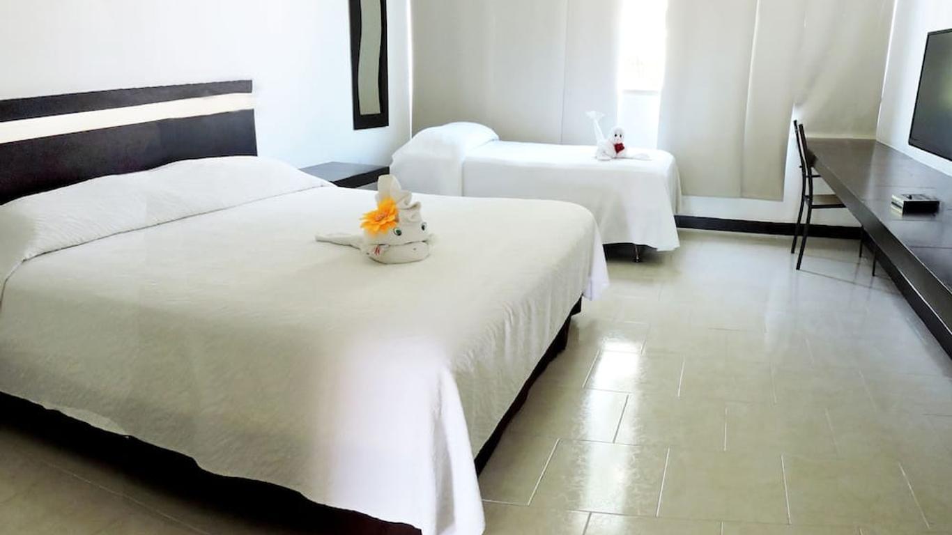 โรงแรมปลาซ่าปลายา - ใกล้ชายหาดใหญ่ของพลายาเดลคาร์เมน