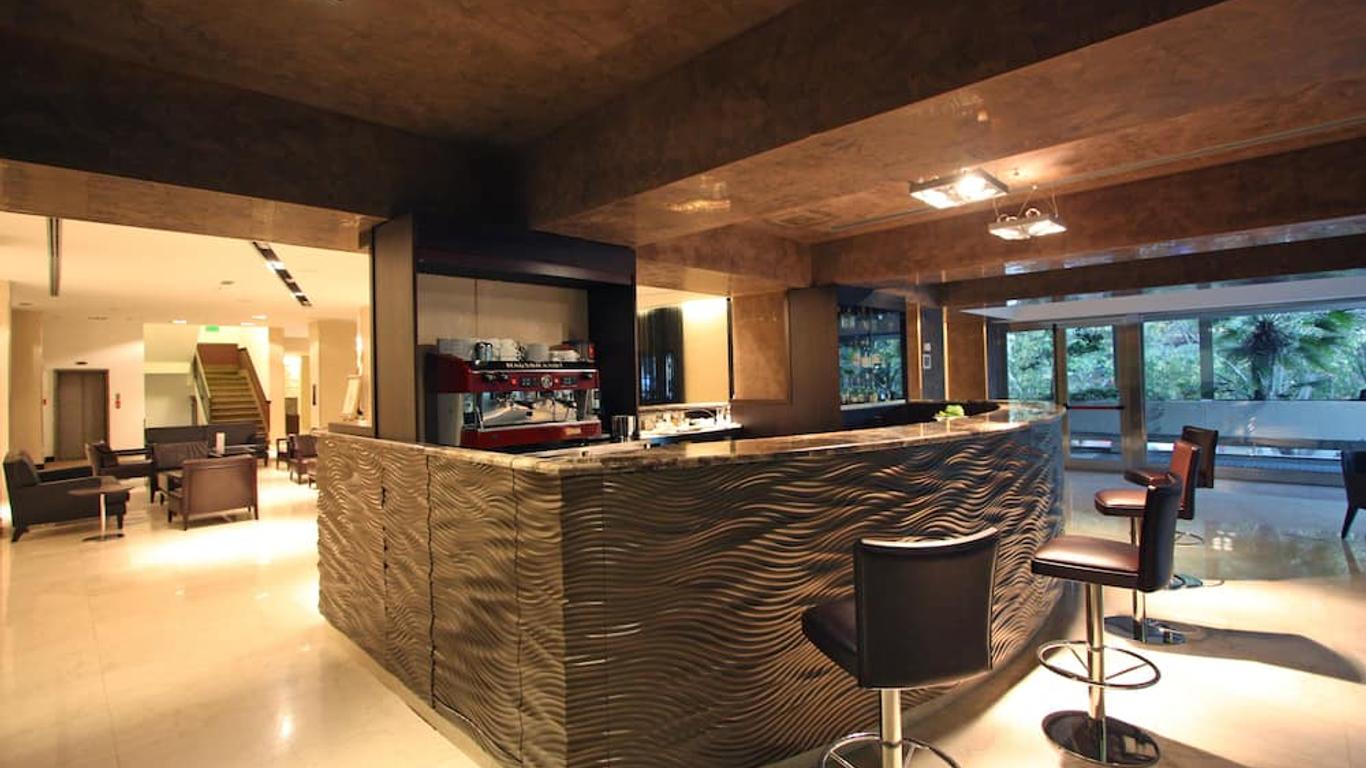โรงแรมเรจินา มาร์เกริตา