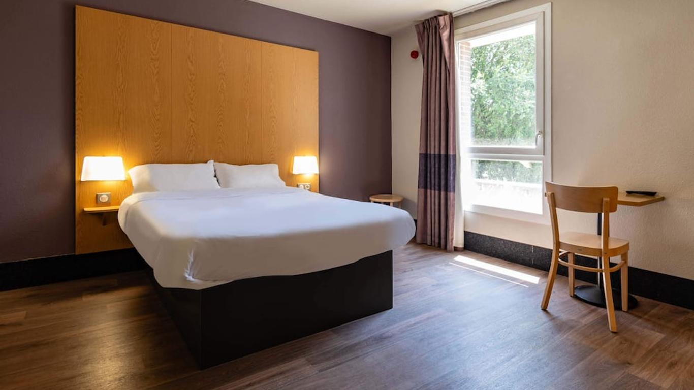 B&B โรงแรม เกรน็อบเล ซ็องตร์ อัลเพ็กซ์ปอ