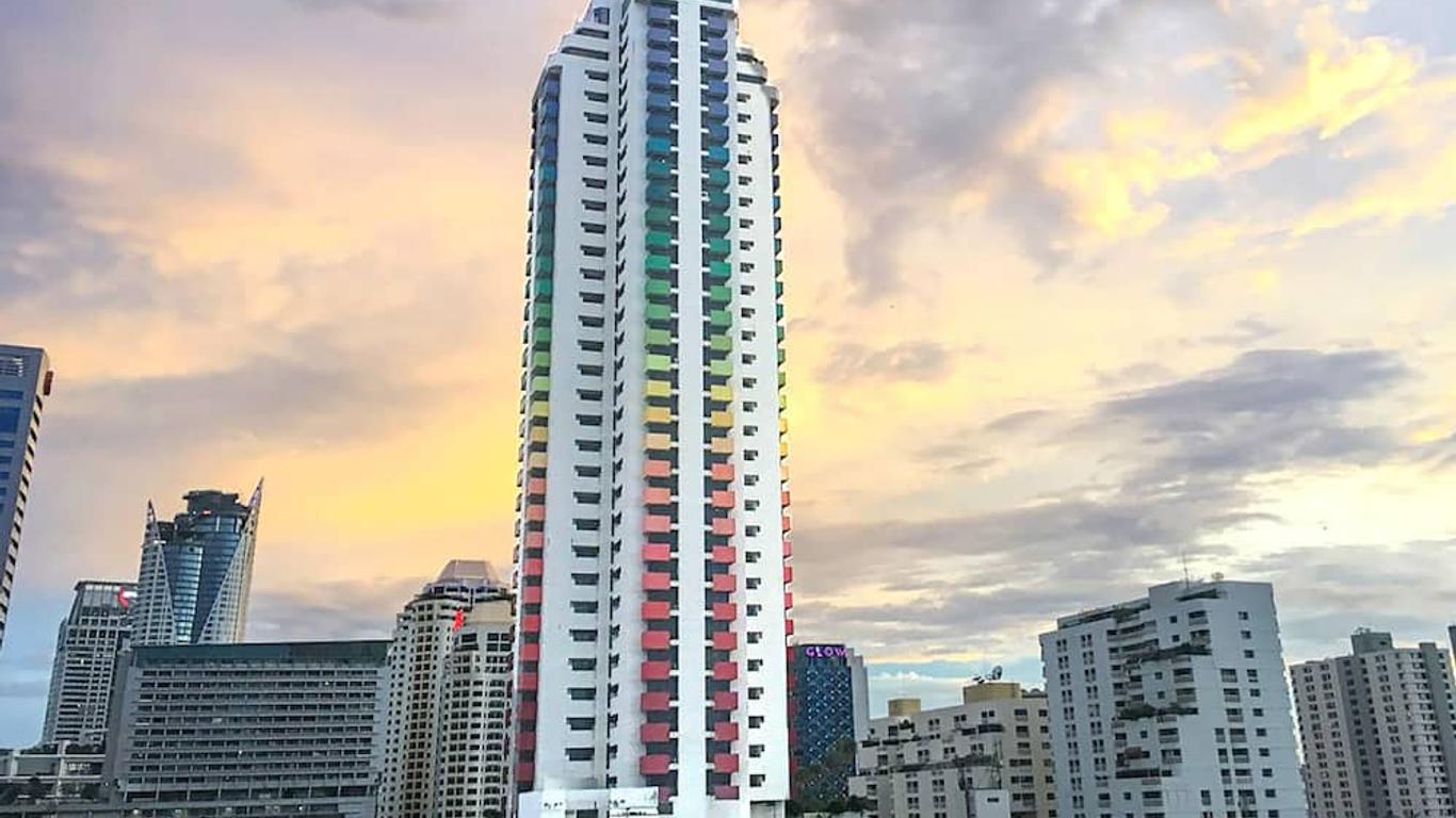 โรงแรมใบหยกสวีท