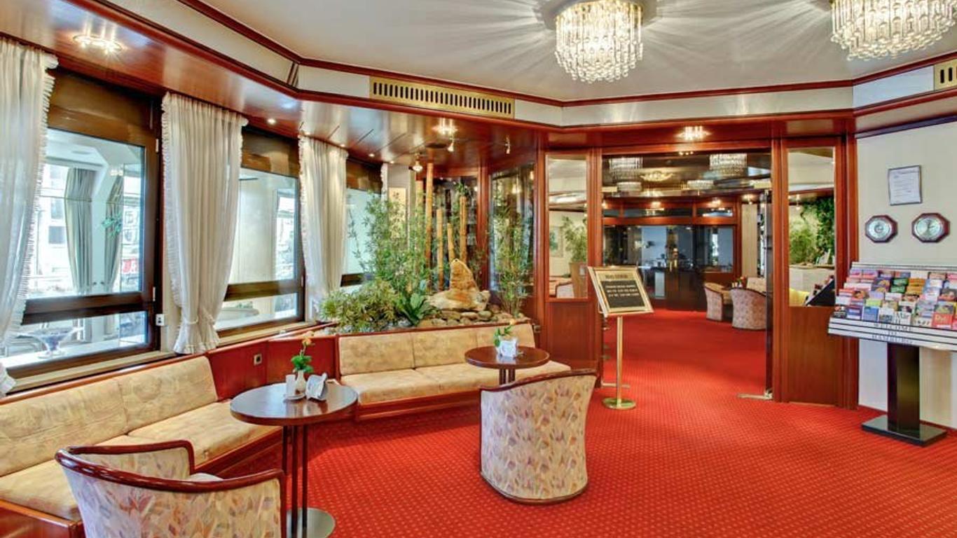 โรงแรมเซเนเตอร์ ฮัมบวร์ก