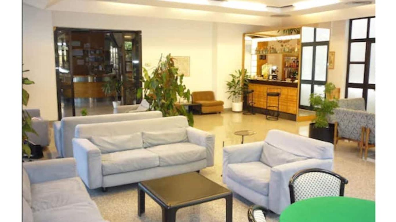 โรงแรมมอนเตคาร์โล