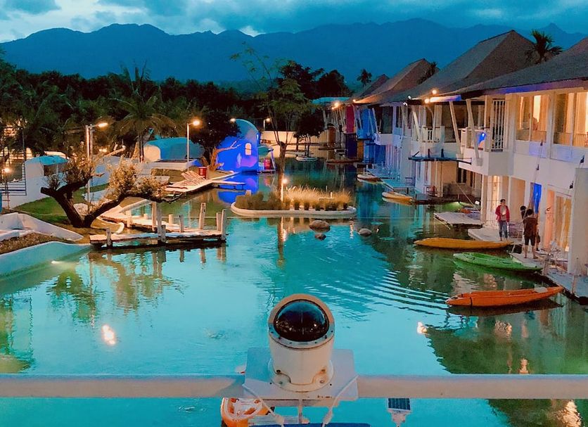 สระว่ายน้ำ รูปภาพ