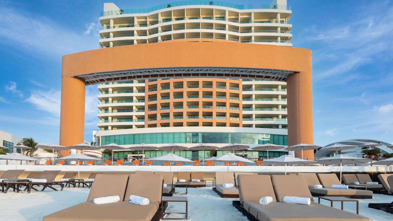 Beach Palace -