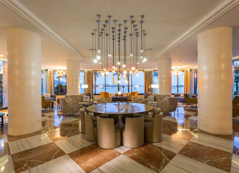 ล็อบบี้ รูปภาพ