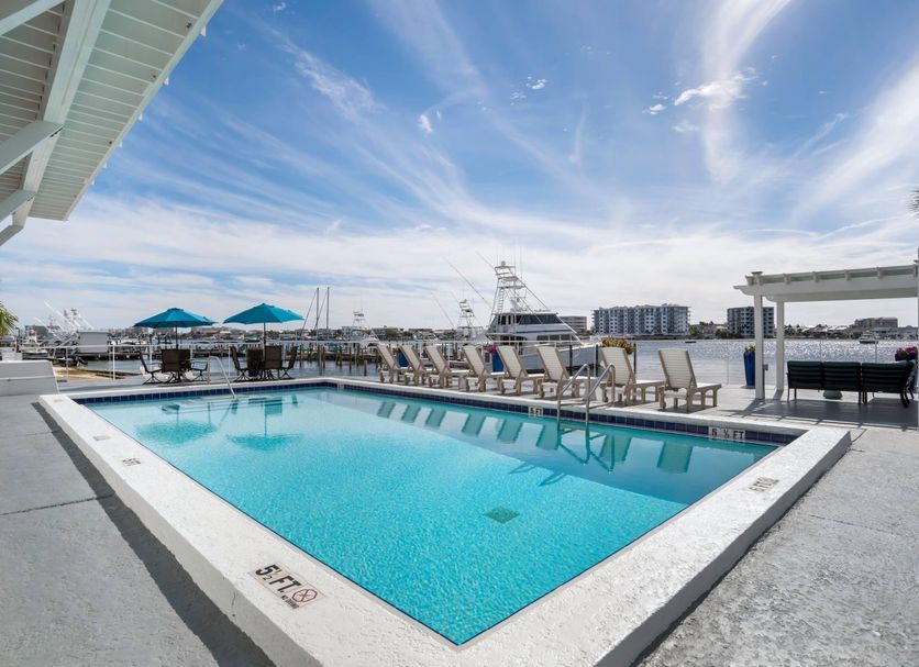 สระว่ายน้ำ รูปภาพ